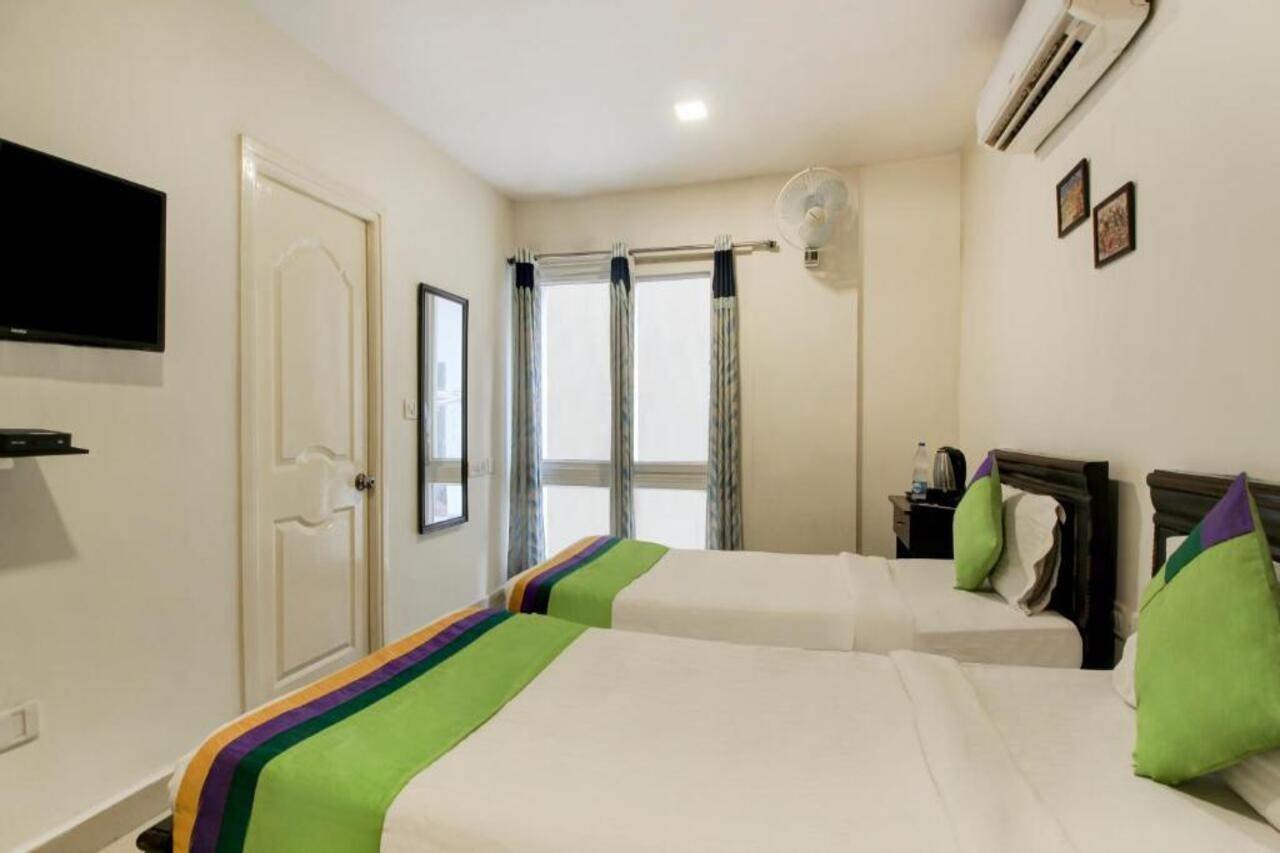 Treebo Srico, Banjara Hills Hotell Hyderabad Exteriör bild