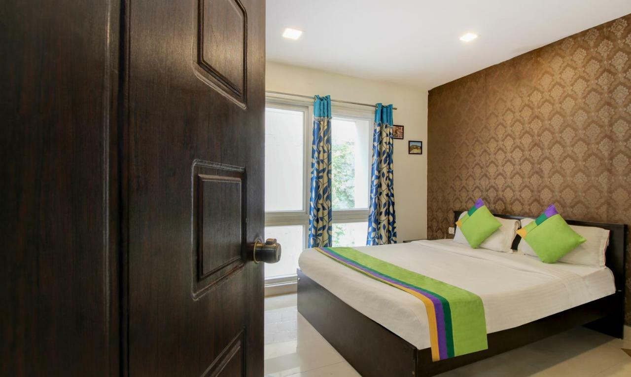 Treebo Srico, Banjara Hills Hotell Hyderabad Exteriör bild
